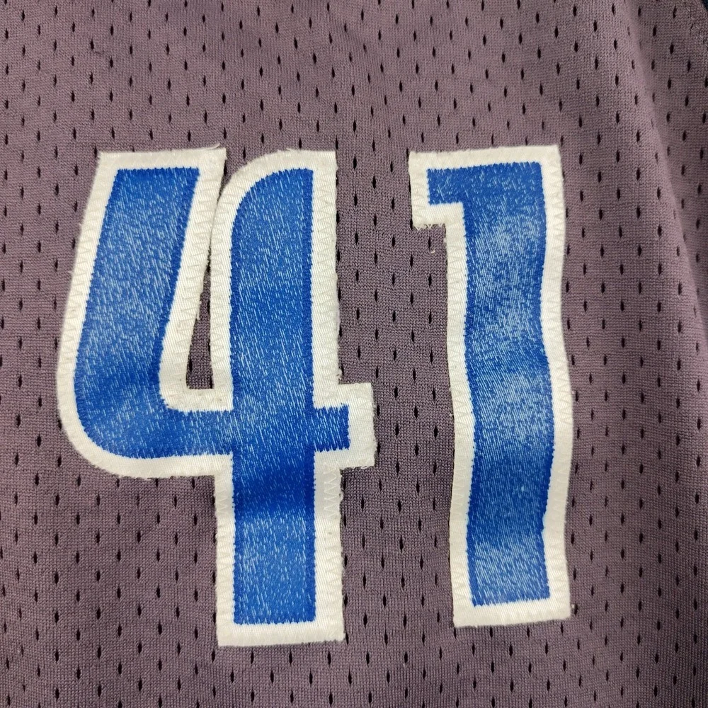 Nike Dallas Mavericks Dirk Nowitzki 41 Jersey Mens Large Grey NBA Basketball